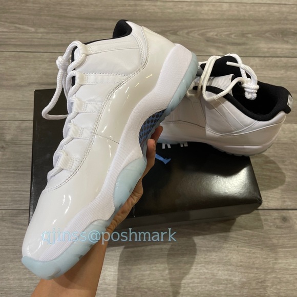 Air Jordan 11 Retro Low 🧊 - Picture 3 of 8